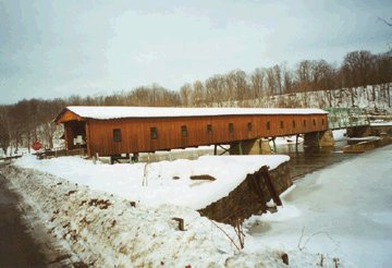 Harpersfield Bridge (35-04-19) Ashtabula, Ohio Photo ©1/9/02, C. Knapp